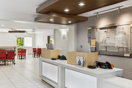 Holiday Inn Express & Suites Mountain View Silicon Valley - Reception