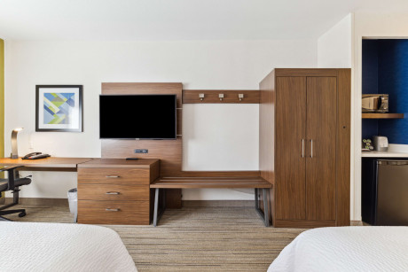 Holiday Inn Express & Suites Mountain View Silicon Valley - Guestroom