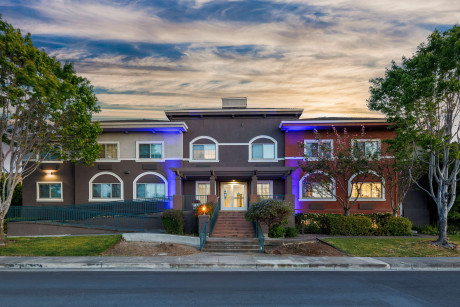 Holiday Inn Express & Suites Mountain View Silicon Valley - Exterior